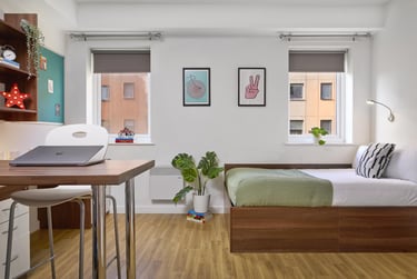 Gold Studio - Image 2