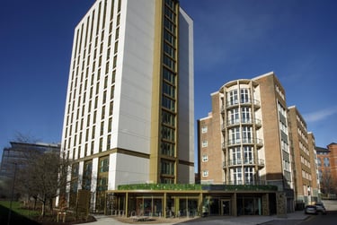 Gold En-suite Serviced Apartment at Study Inn Brotherton House, Grace Street, Central, Leeds, LS12RP - Image 2
