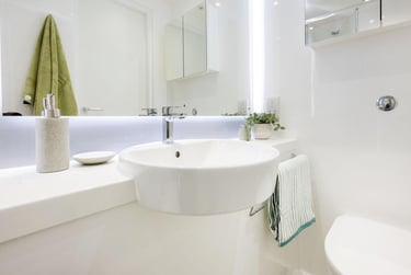 Classic En-Suite at St Gabriels, Oxford Place, City Centre, Manchester, M145RP - Image 3