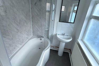 4 bed house, Brooklyn Street, Newland, Hull, HU51NB - Image 3