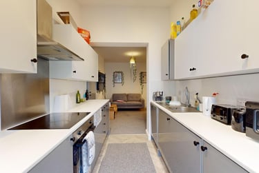 6 bed house, Vernon Terrace, Twerton, Bath, BA23DA - Image 2