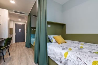 Standard Twin - Image 1