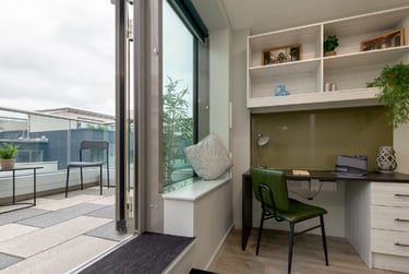 Premium Terrace Studio - Image 5