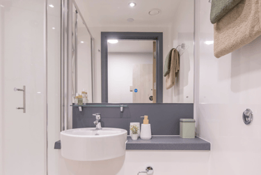 6 Bed Premium Ensuite at Tribeka, 76 Cookridge Street, Leeds Beckett University, Leeds, LS28GL - Image 4