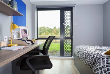 5 Bed Standard En-suite at Luneside, St Georges Quay, Fairfield, Lancaster, LA15JT - Image 1