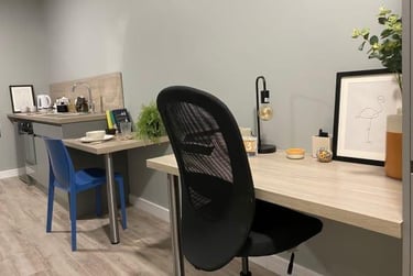 Large Studio at Luneside, St Georges Quay, Fairfield, Lancaster, LA15JT - Image 5