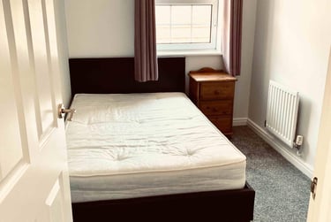 5 bed house, Kingfisher Way, City Centre, Loughborough, LE113NF - Image 4