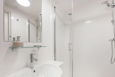 Deluxe Ensuite at Sheares Hall, 2 St James Boulevard, City Centre, Newcastle, NE45SS - Image 5