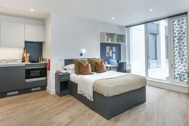 Superior Studio at Sheares Hall, 2 St James Boulevard, City Centre, Newcastle, NE45SS - Image 2