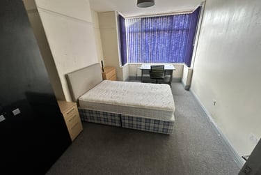 8 bed house, Mayville Avenue, Hyde Park, Leeds, LS61NQ - Image 3