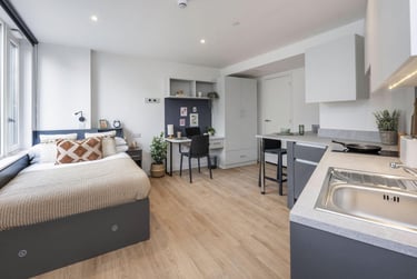 Deluxe Studio at Sheares Hall, 2 St James Boulevard, City Centre, Newcastle, NE45SS - Image 8