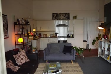 2 bed house, Buckingham House, Hyde Park, Leeds, LS61BL - Image 4
