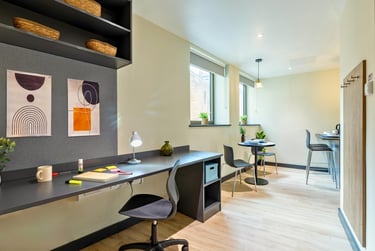 Superior Studio at Crown House, Regents Hill, Seven Dials, Brighton, BN13ED - Image 7