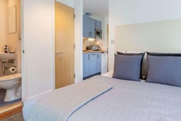 Premium One Bed Flat at Hollingbury House, 54 Hollingdean Road, City Centre, Brighton, BN24AA - Image 1