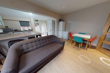 6 bed house, Claude Street, Dunkirk, Nottingham, NG72LA - Image 1