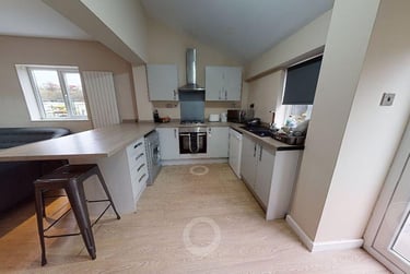 6 bed house, Claude Street, Dunkirk, Nottingham, NG72LA - Image 2