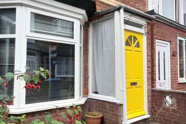 2 bed house, Manvers Street, Newland, Hull, HU52HP - Image 1