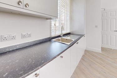 4 bed house, Market Street, City Centre, Loughborough, LE113ER - Image 4