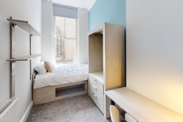 1 bed house, St Nicholas Street, City Centre, Bristol, BS11UQ - Image 2