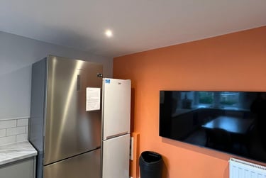 1 bed house, Whiteladies Road, Redland, Bristol, BS82QN - Image 2