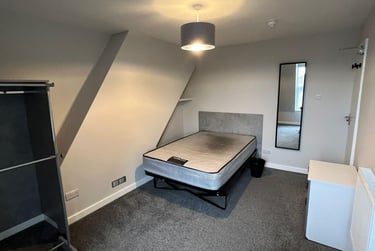 1 bed house, Whiteladies Road, Redland, Bristol, BS82QN - Image 4