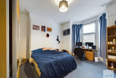 5 bed house, Gregory Boulevard, Hyson Green, Nottingham, NG76BG - Image 1