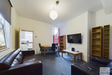 5 bed house, Gregory Boulevard, Hyson Green, Nottingham, NG76BG - Image 7