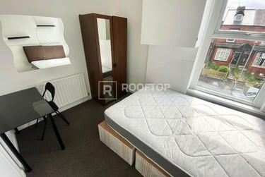 4 bed house, Brudenell View, Hyde Park, Leeds, LS61HG - Image 12