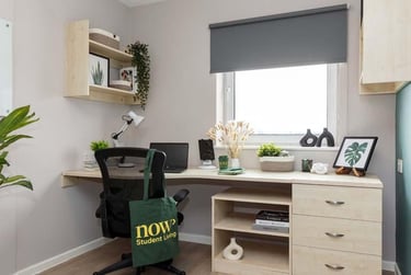 Silver En Suite - Image 3