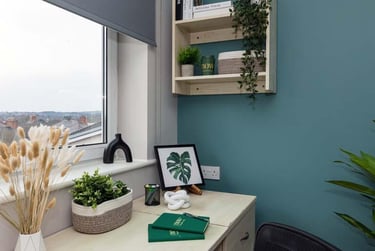 Silver En Suite - Image 4