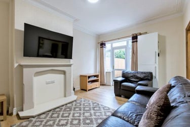 4 bed house, Wellesley Avenue, Newland, Hull, HU67LW - Image 2