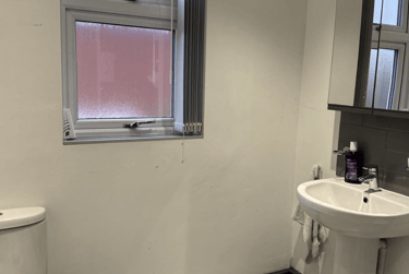 1 bed house, Derby Road, City Centre, Loughborough, LE115AG - Image 4