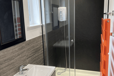 1 bed house, Radmoor Road, City Centre, Loughborough, LE113BS - Image 4