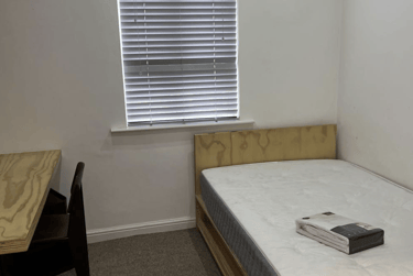 1 bed house, Radmoor Road, City Centre, Loughborough, LE113BS - Image 2