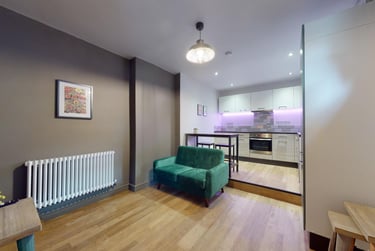 1 bed house, Park Street, City Centre, Loughborough, LE112EG - Image 1