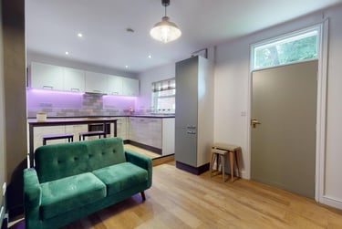 1 bed house, Park Street, City Centre, Loughborough, LE112EG - Image 2