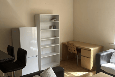 1 bed house, Market Street, City Centre, Loughborough, LE113ER - Image 2