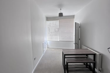 2 bed house, Highland Crescent, Redland, Bristol, BS82YA - Image 4