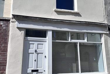 2 bed house, Highland Crescent, Redland, Bristol, BS82YA - Image 1