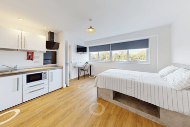 1 bed house, Lemyngton Street, City Centre, Loughborough, LE111UH - Image 1