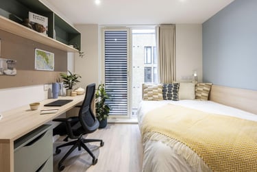 Classic Studio at Parklands, 63 Brown Street, West End, Dundee, DD15AQ - Image 1