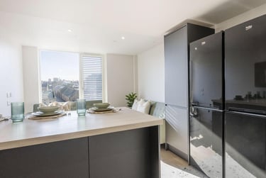 Classic En-suite at Parklands, 63 Brown Street, West End, Dundee, DD15AQ - Image 2