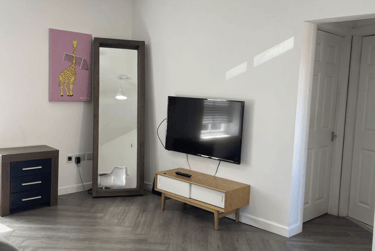 2 bed house, Brookside Close, City Centre, Loughborough, LE115BU - Image 2