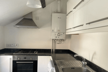 2 bed house, Brookside Close, City Centre, Loughborough, LE115BU - Image 3