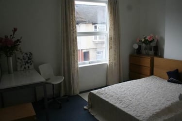 4 bed house, Edward Street, City Centre, Loughborough, LE111QF - Image 3