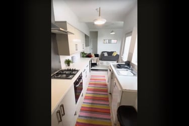 4 bed house, Edward Street, City Centre, Loughborough, LE111QF - Image 2