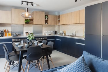 Gold En Suite at St Peters Court, Midland Way, Lenton, Nottingham, NG73EU - Image 6