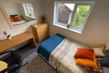 4 bed house, Edward Street, City Centre, Loughborough, LE111QF - Image 4