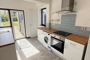 2 bed house, Nanpantan Road, Shelthorpe, Loughborough, LE113SU - Image 2