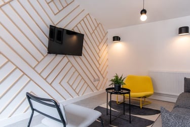 7 bed house, Clifton Boulevard, Dunkirk, Nottingham, NG72JH - Image 4